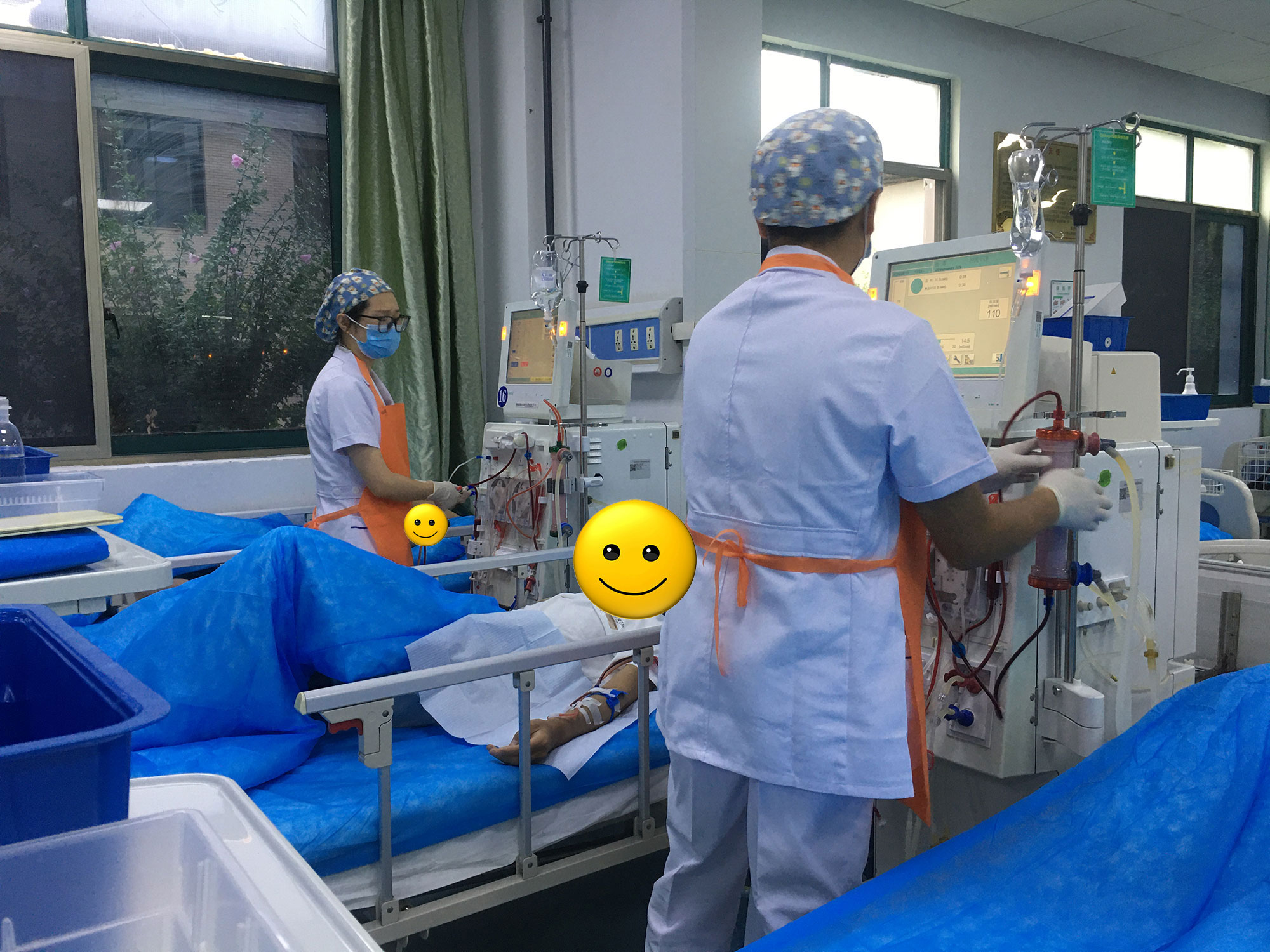 向每一位默默奉献的血透室医护人员们，致敬！